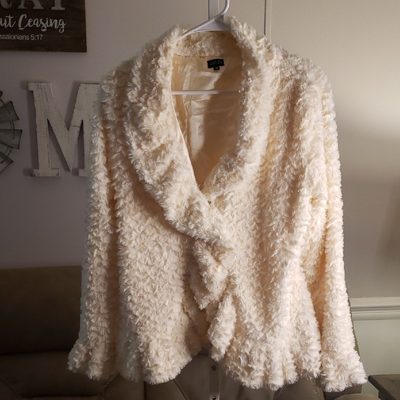 Fantazia Cream Fuzzy Shawl Collar Jacket Medium - Picture 1 of 5